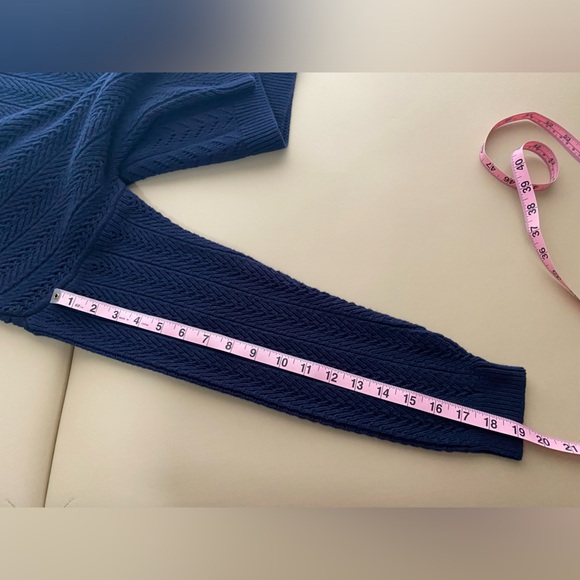 NWT- Hollister navy blue crop sweater - Picture 12 of 13